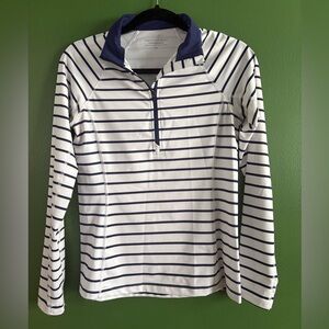 Vineyard Vines Performance 1/2 zip  in White and Navy